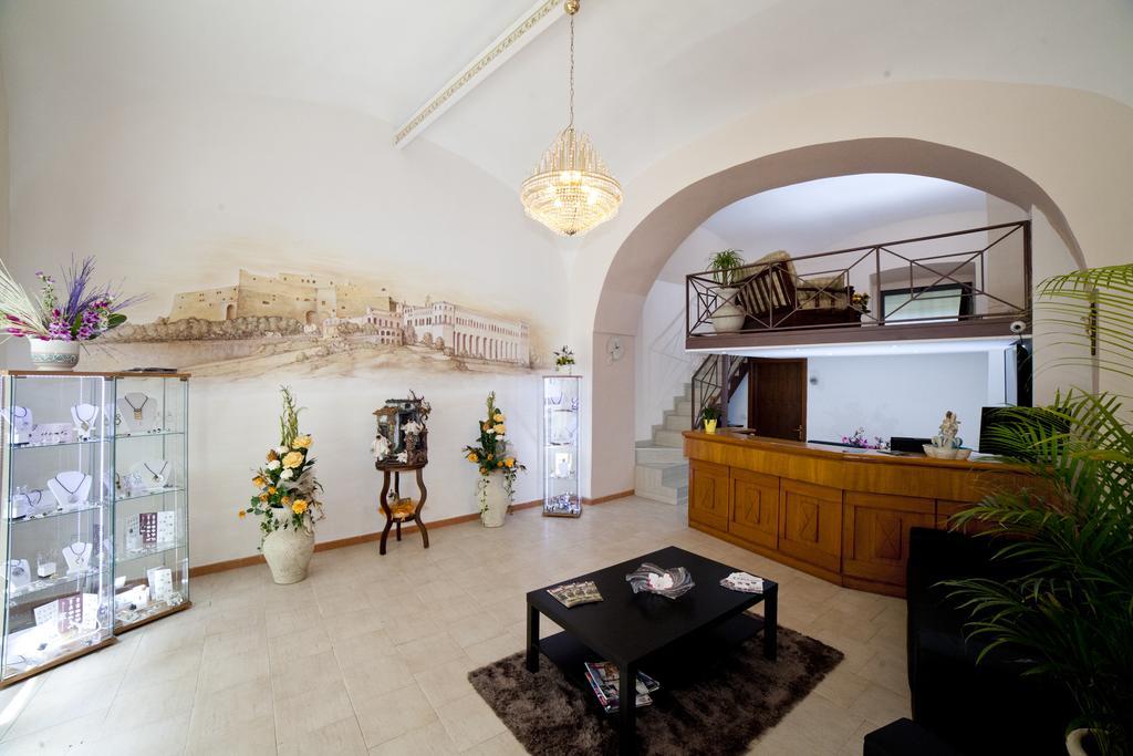 Hotel Residence Confalone Naples Chambre photo