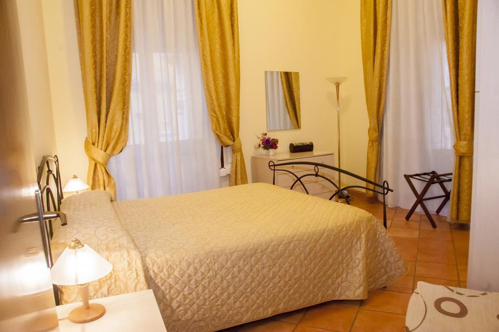 Hotel Residence Confalone Naples Extérieur photo