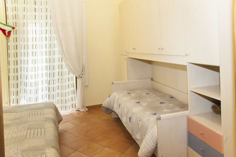 Hotel Residence Confalone Naples Extérieur photo