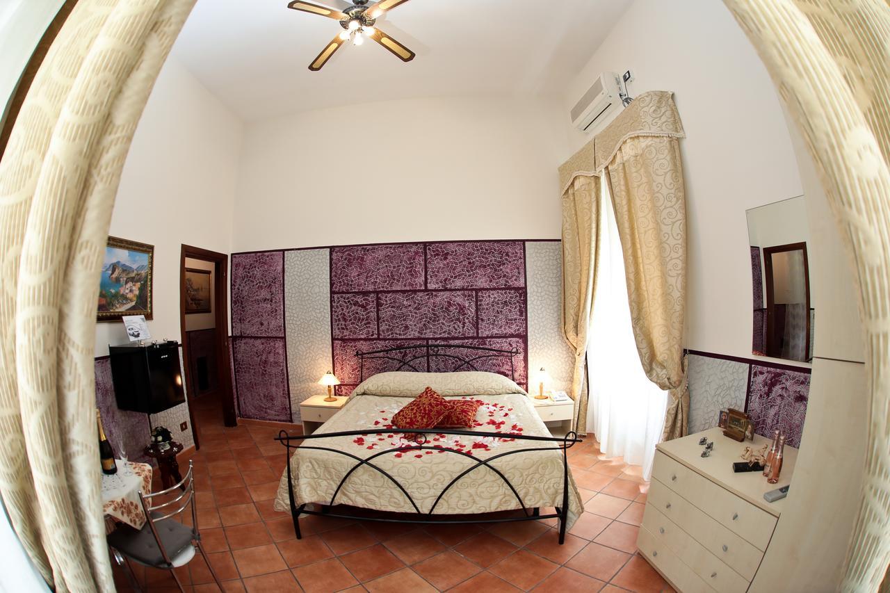 Hotel Residence Confalone Naples Extérieur photo