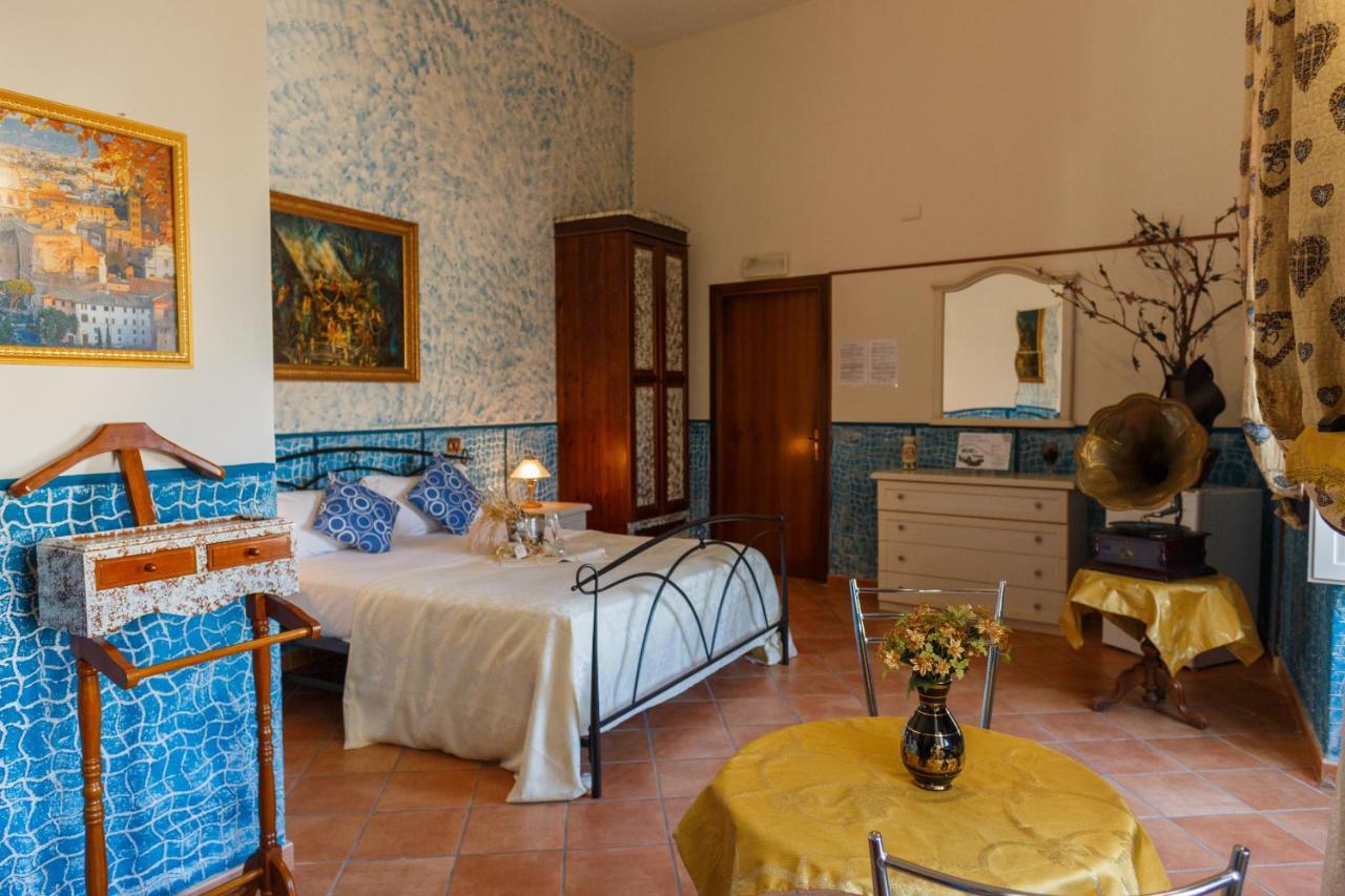Hotel Residence Confalone Naples Extérieur photo